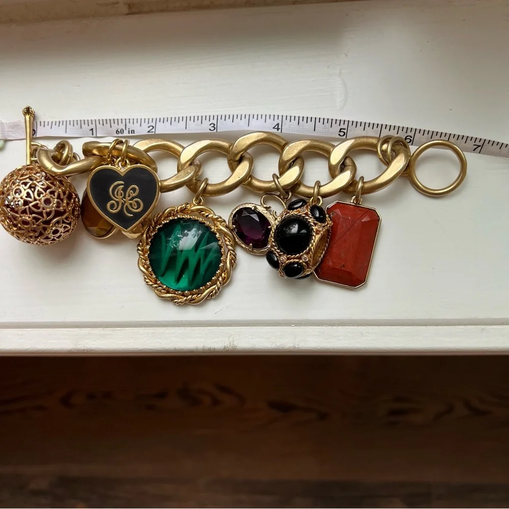 Vintage juicy couture chunky charm bracelet gold tone 8 charms very rare HTF 6.5